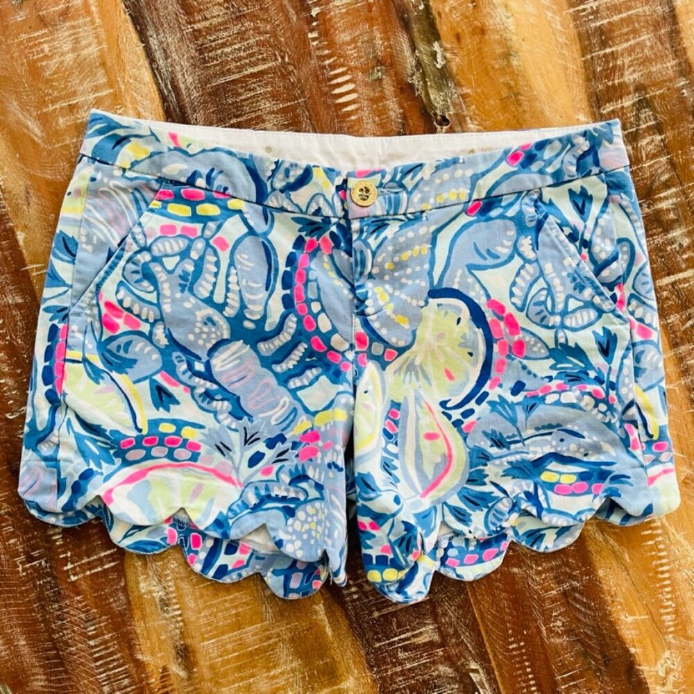 Buttercup Stretch Shorts in Blue Periwinkle Pinch Pinch Print Lilly Pulitzer